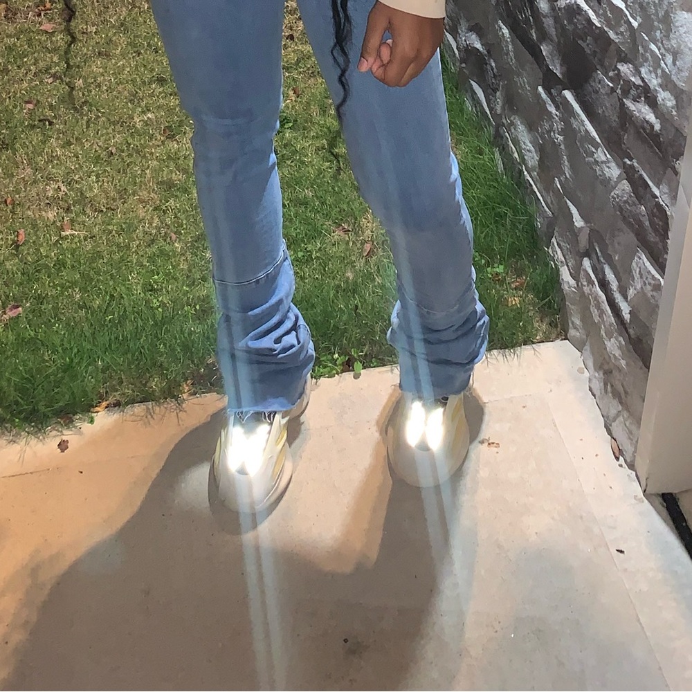 yeezy 700 v3 Reflective Sneakers